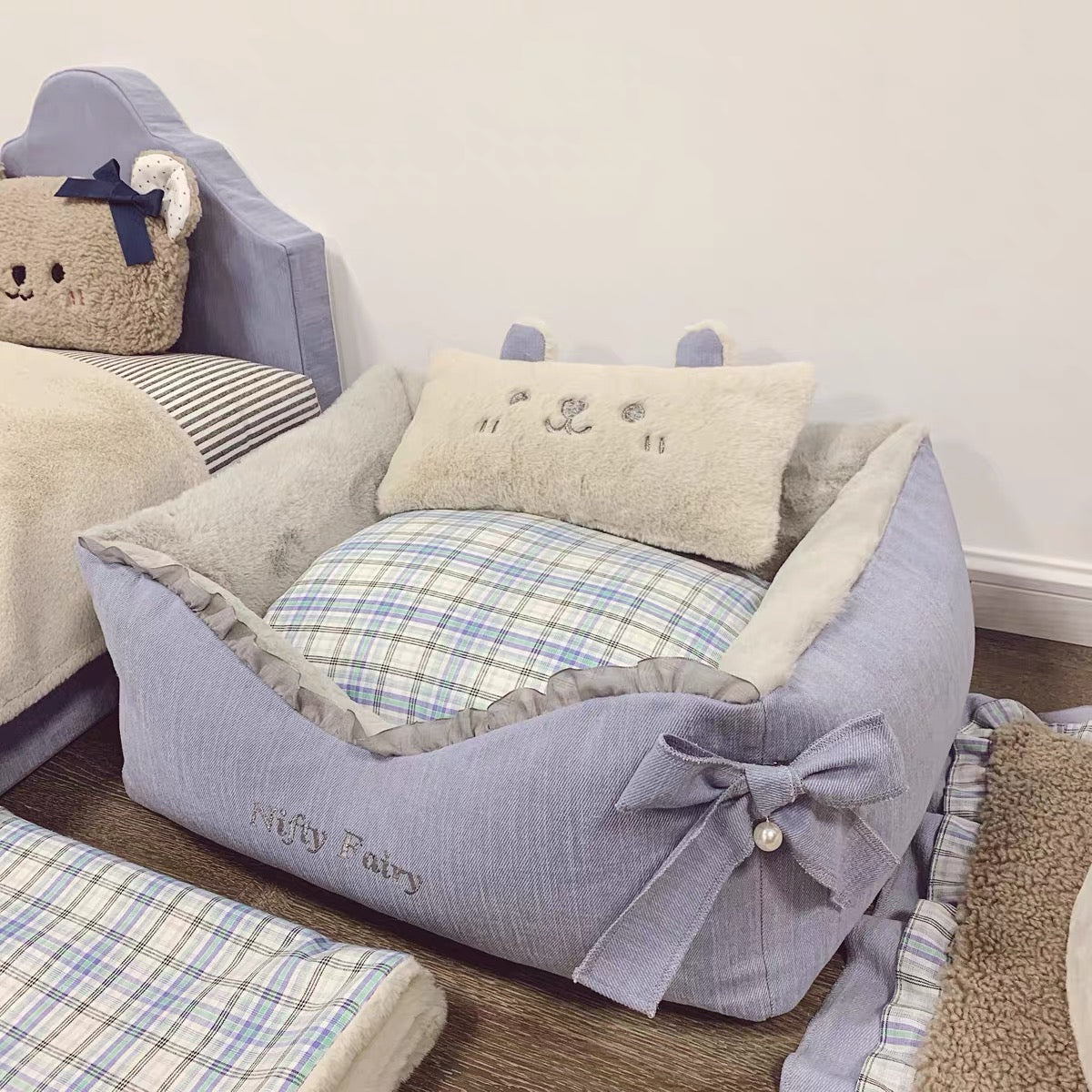 NIFTY FAIRY Premium Four Season Pet Bed with Pillow - Blue